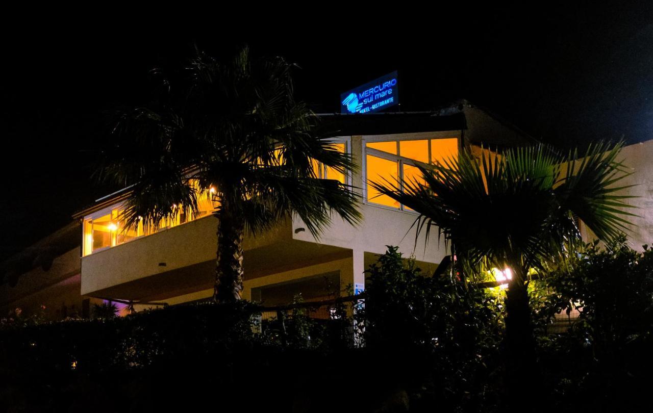 Hotel Mercurio Sul Mare - Fish Restaurant And Private Beach Capo Vaticano Dış mekan fotoğraf